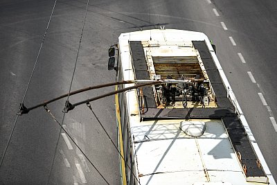 trolleybus